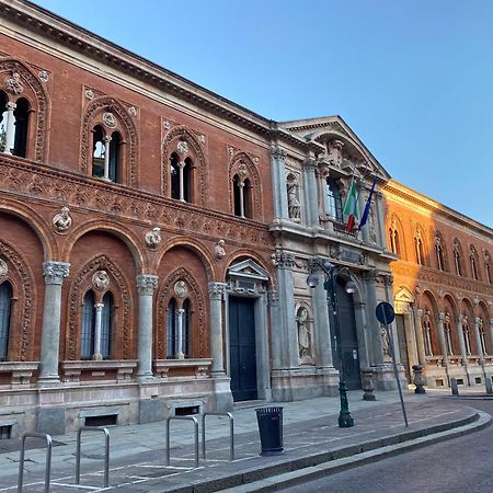 Duomo Intero Appartamento Milão Exterior foto